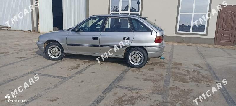 Opel Astra 1992 - 30 000 TMT - Mary - img 2