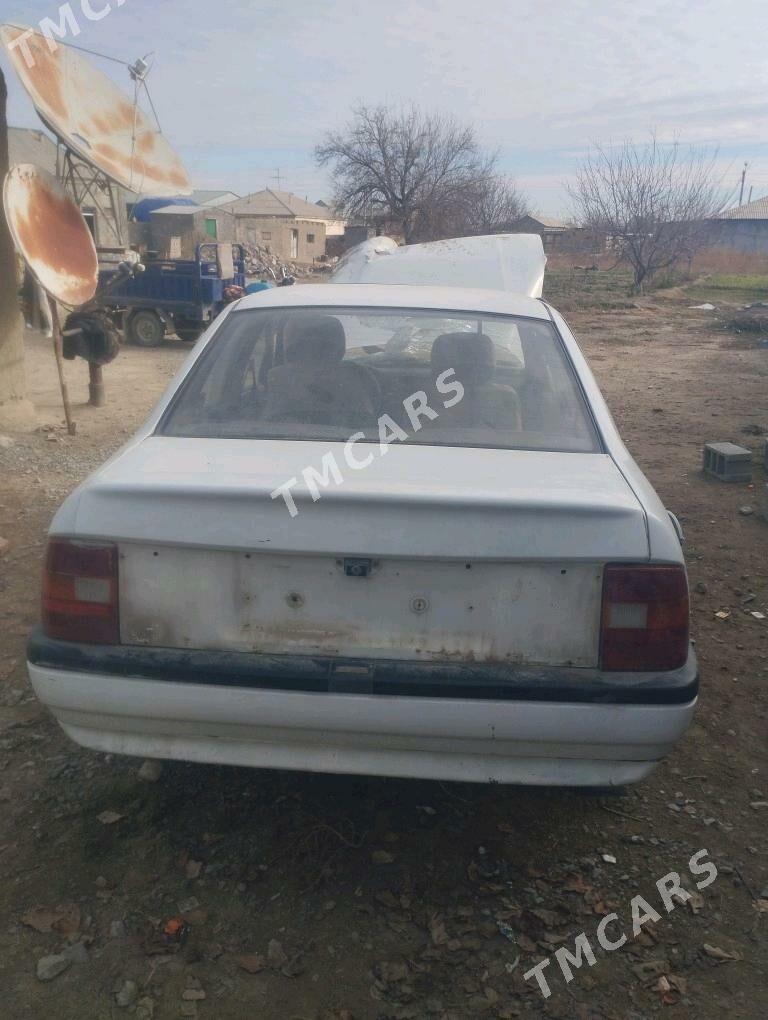 Opel Vectra 1991 - 15 000 TMT - Бахарден - img 5