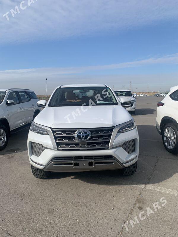 Toyota Fortuner 2024 - 650 000 TMT - Ашхабад - img 6