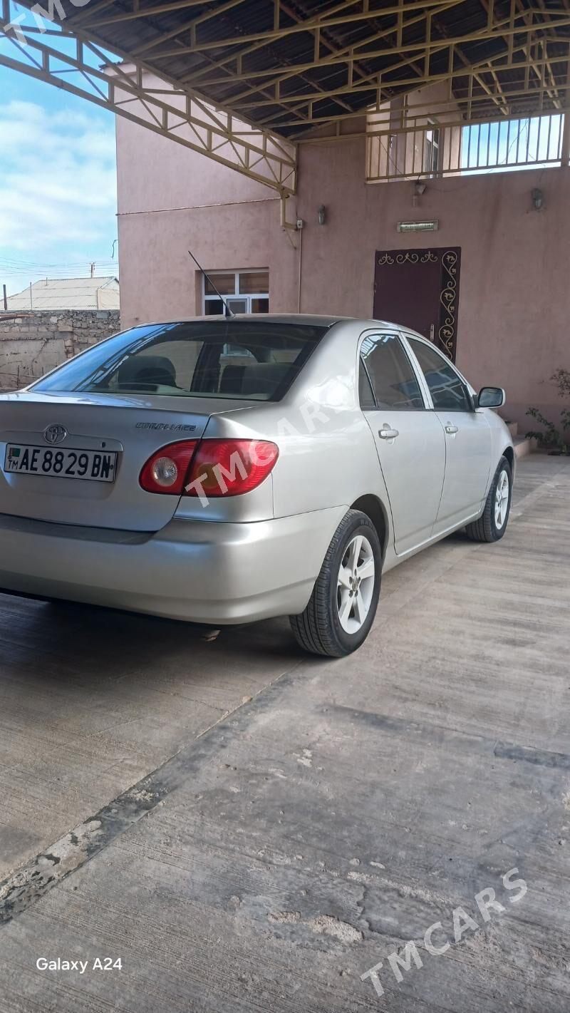 Toyota Corolla 2003 - 105 000 TMT - Гумдаг - img 2