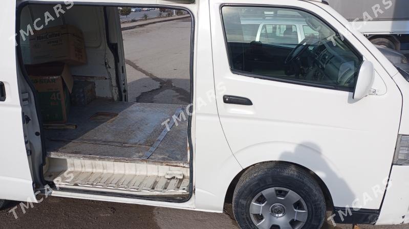 Toyota Hiace 2011 - 280 000 TMT - Мары - img 2