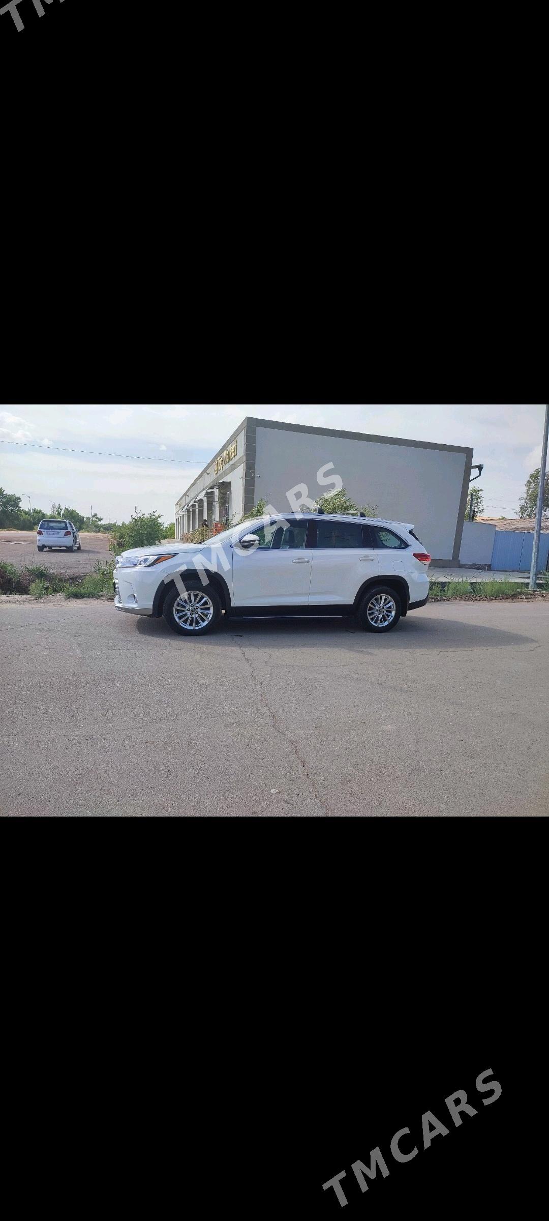 Toyota Highlander 2019 - 500 000 TMT - Görogly (Tagta) - img 2