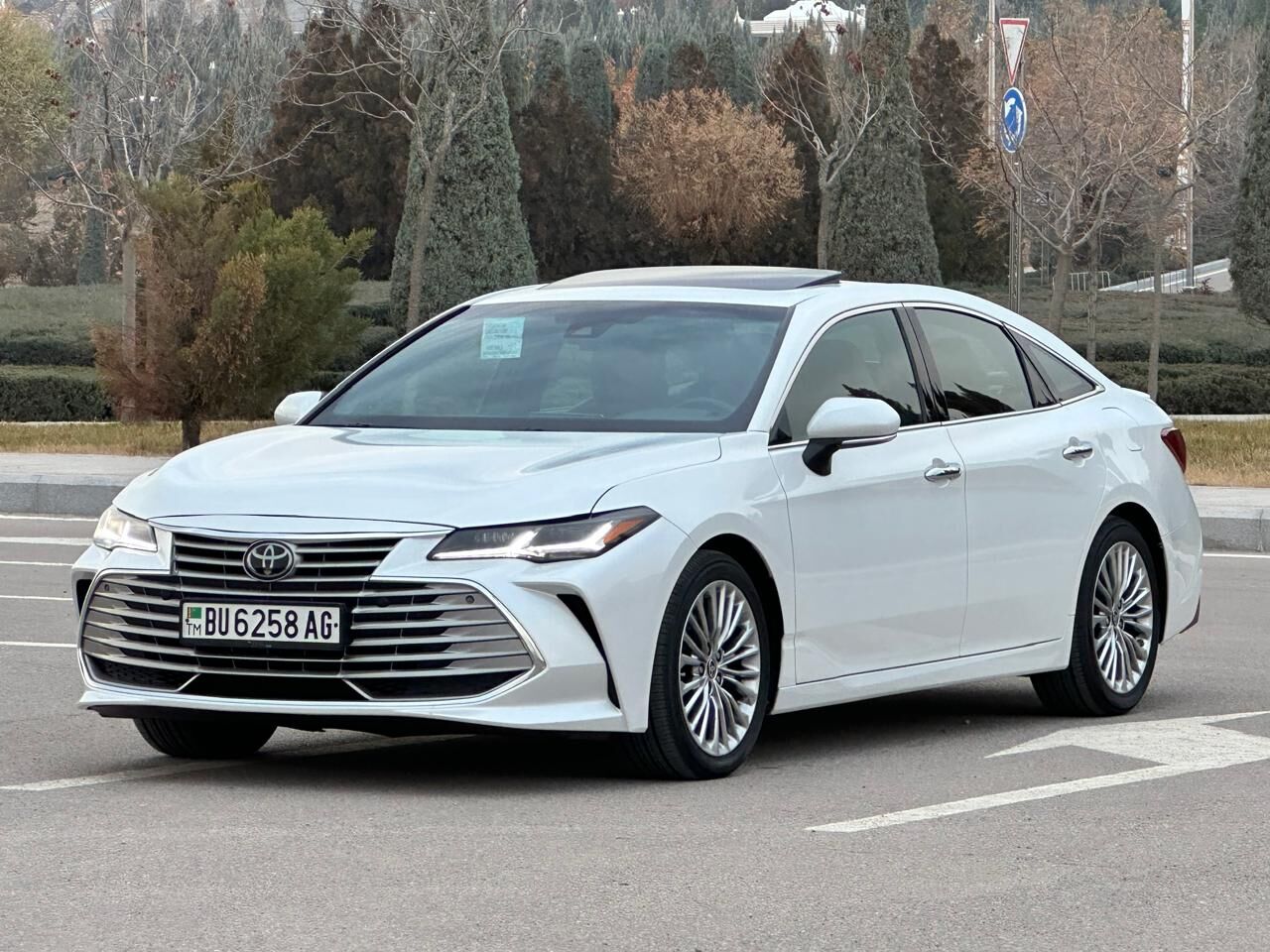 Toyota Avalon 2021 - 650 000 TMT - Aşgabat - img 3