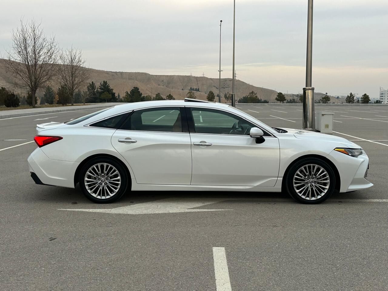 Toyota Avalon 2021 - 650 000 TMT - Aşgabat - img 6