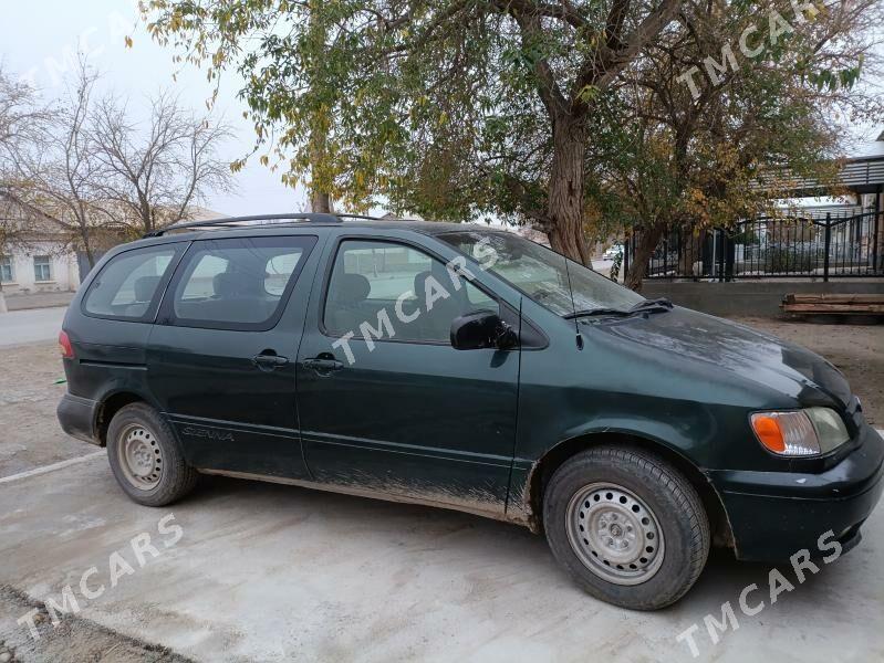 Toyota Sienna 2002 - 105 000 TMT - Köýtendag - img 4