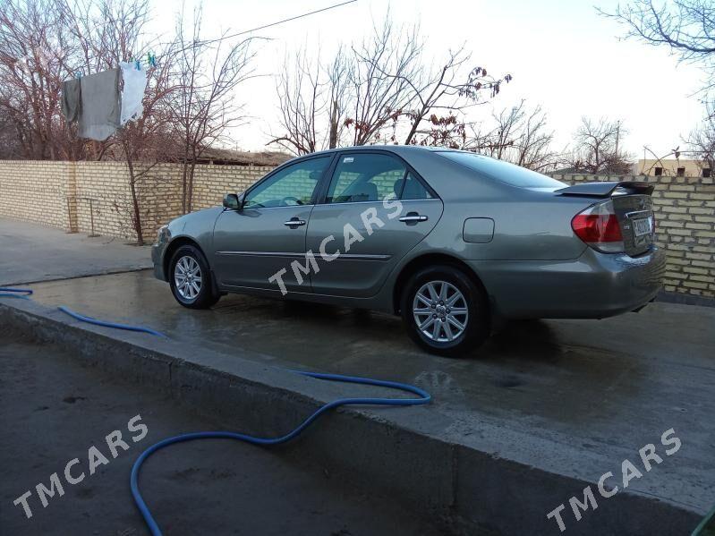 Toyota Camry 2004 - 155 000 TMT - Фарап - img 7