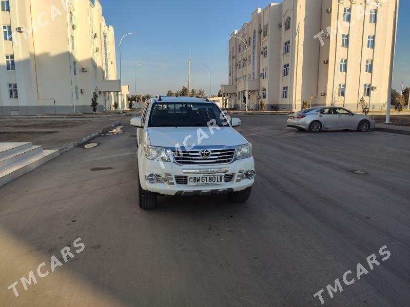 Toyota Hilux 2012 - 335 000 TMT - Türkmenabat - img 2