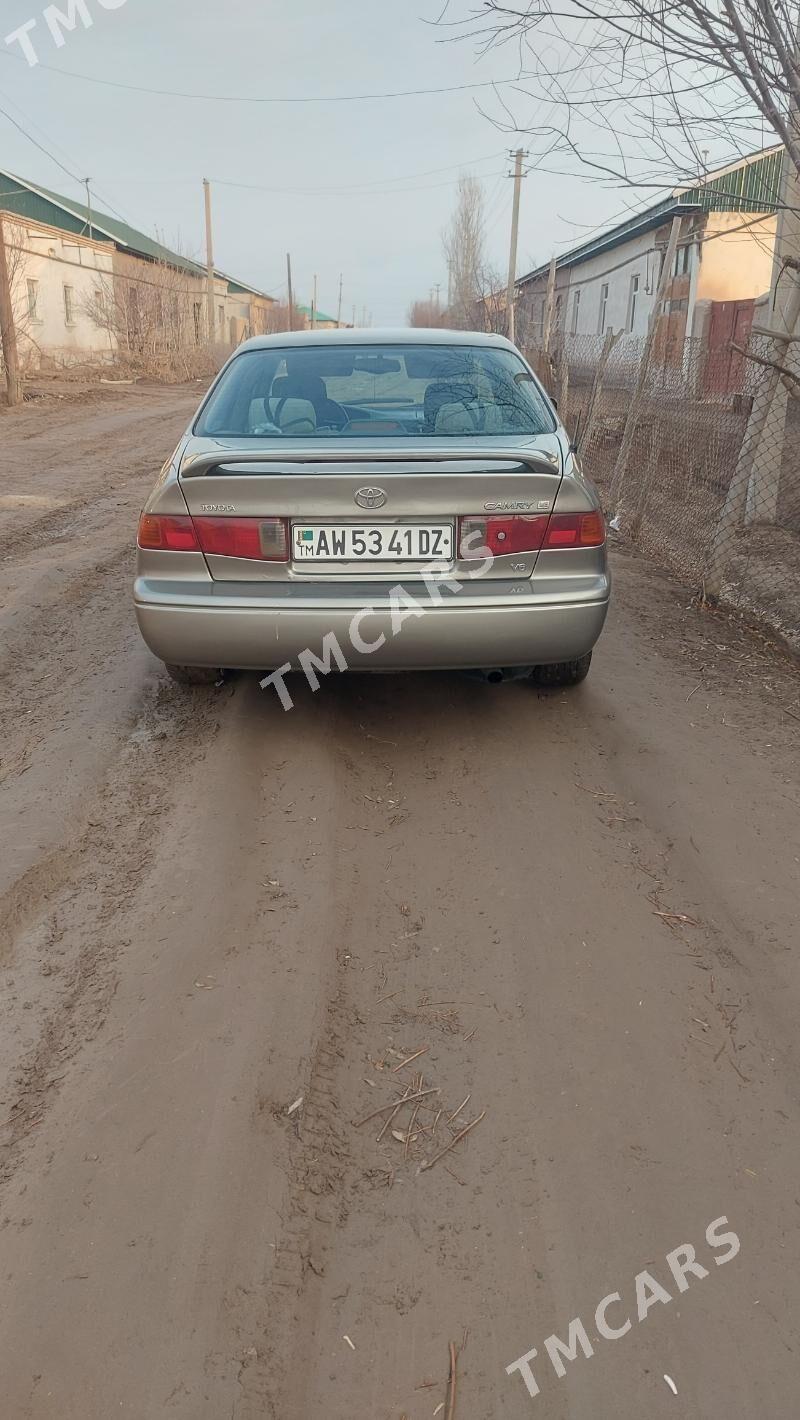 Toyota Camry 2000 - 135 000 TMT - Кёнеургенч - img 3