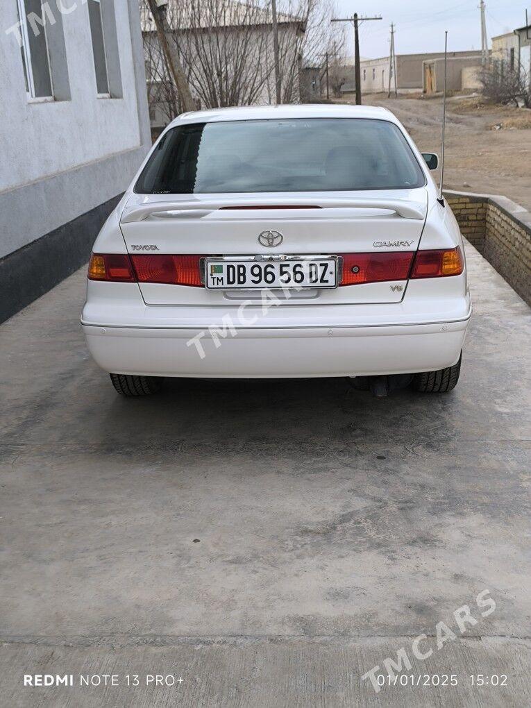 Toyota Camry 2001 - 150 000 TMT - Кёнеургенч - img 2