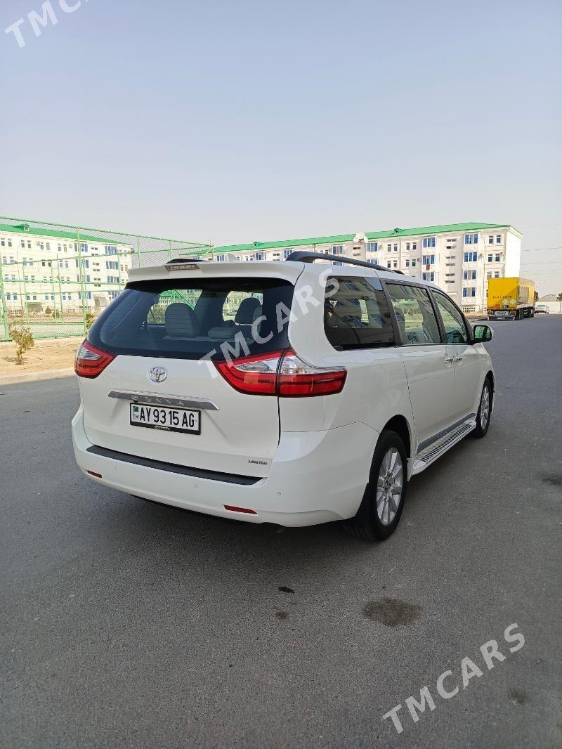 Toyota Sienna 2018 - 650 000 TMT - Ашхабад - img 4