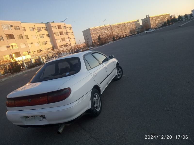 Toyota Carina 1992 - 40 000 TMT - Байрамали - img 5