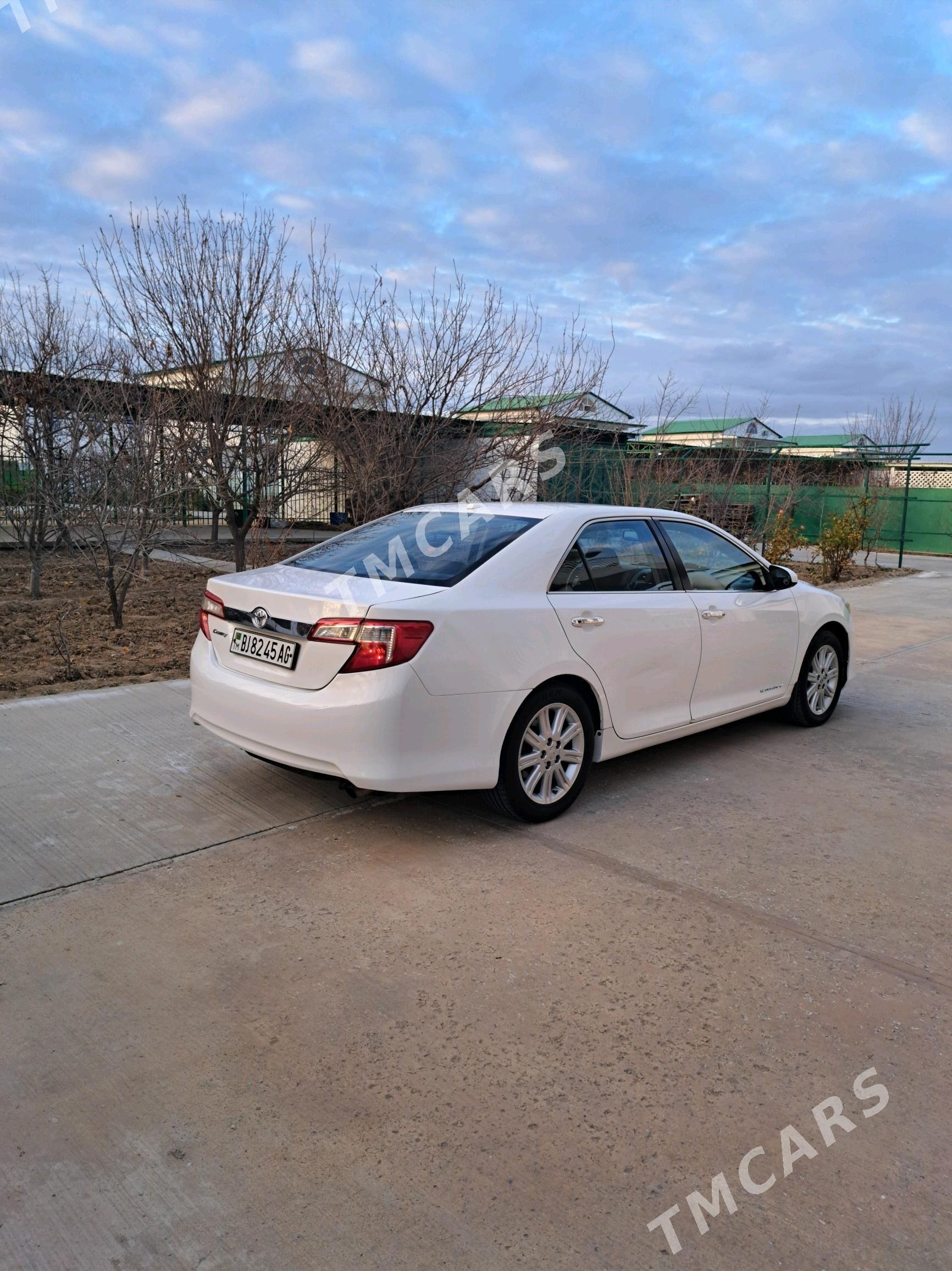 Toyota Camry 2012 - 170 000 TMT - Aşgabat - img 3