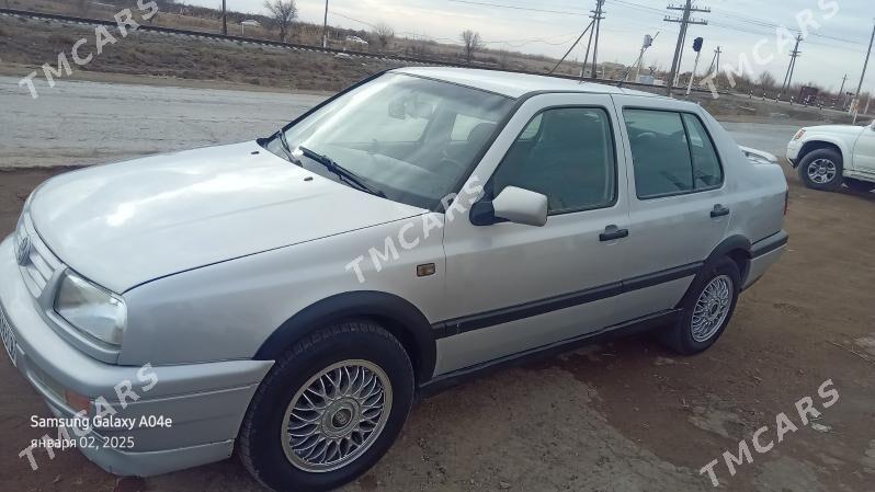 Volkswagen Jetta 1993 - 35 000 TMT - Сейди - img 2