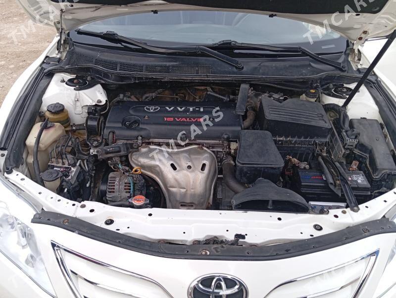 Toyota Camry 2011 - 140 000 TMT - Kerki - img 7