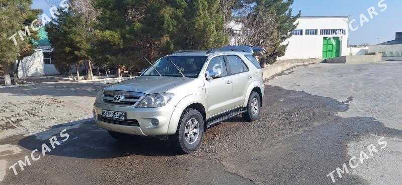 Toyota Fortuner 2008 - 240 000 TMT - Бузмеин ГРЭС - img 4