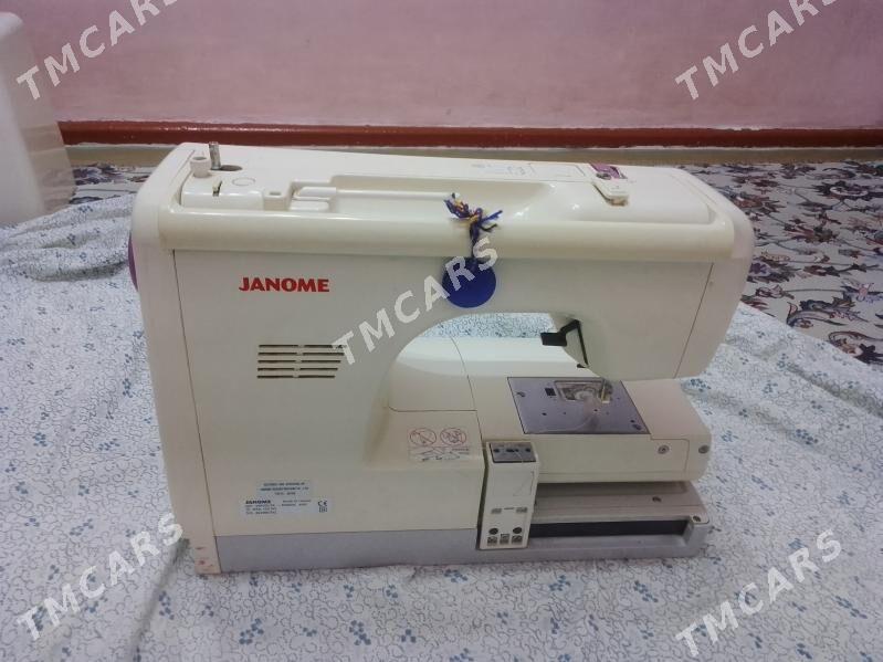 Janome 350 E - Türkmenbaşy - img 3