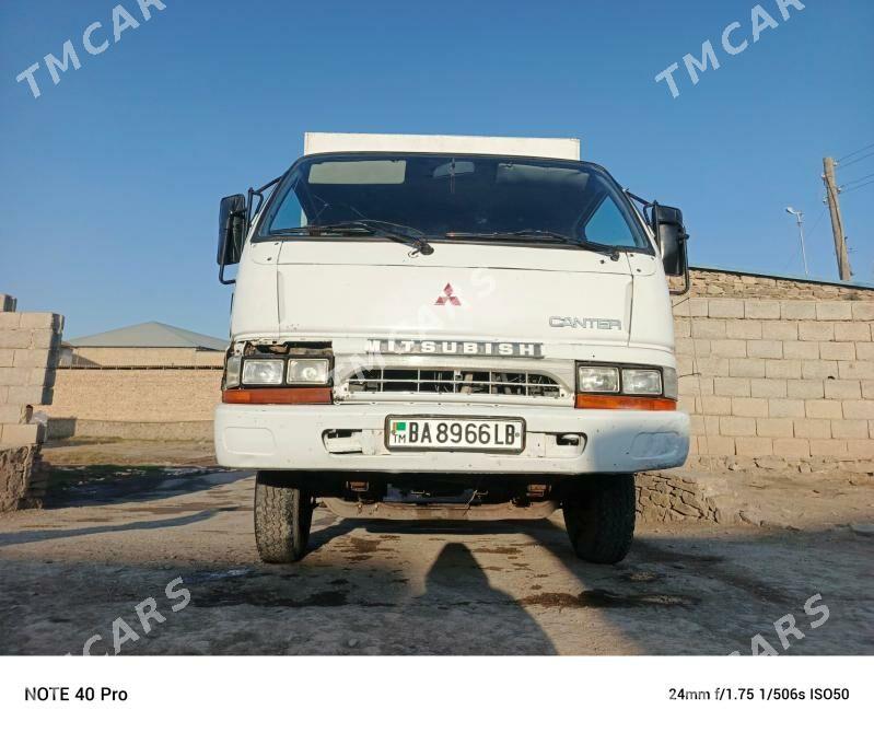 Mitsubishi Canter 2003 - 195 000 TMT - Köýtendag - img 4