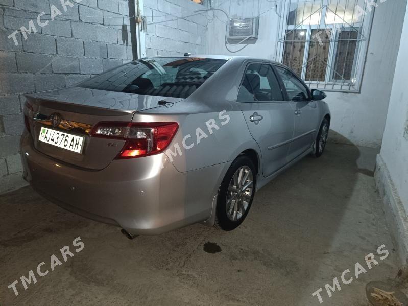 Toyota Camry 2014 - 230 000 TMT - Анев - img 2