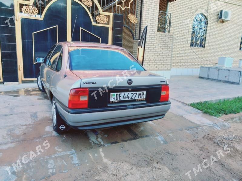 Opel Vectra 1992 - 37 000 TMT - Мары - img 5