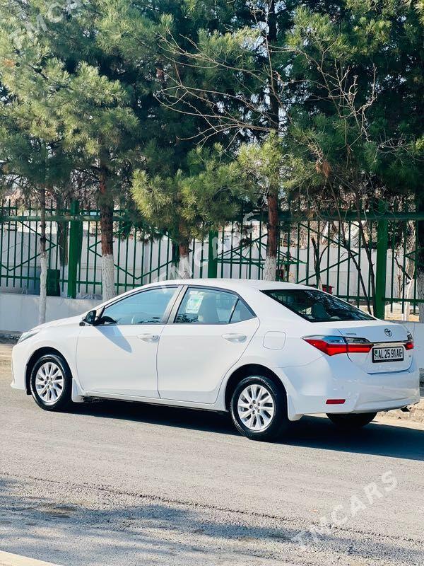 Toyota Corolla 2018 - 280 000 TMT - Aşgabat - img 3