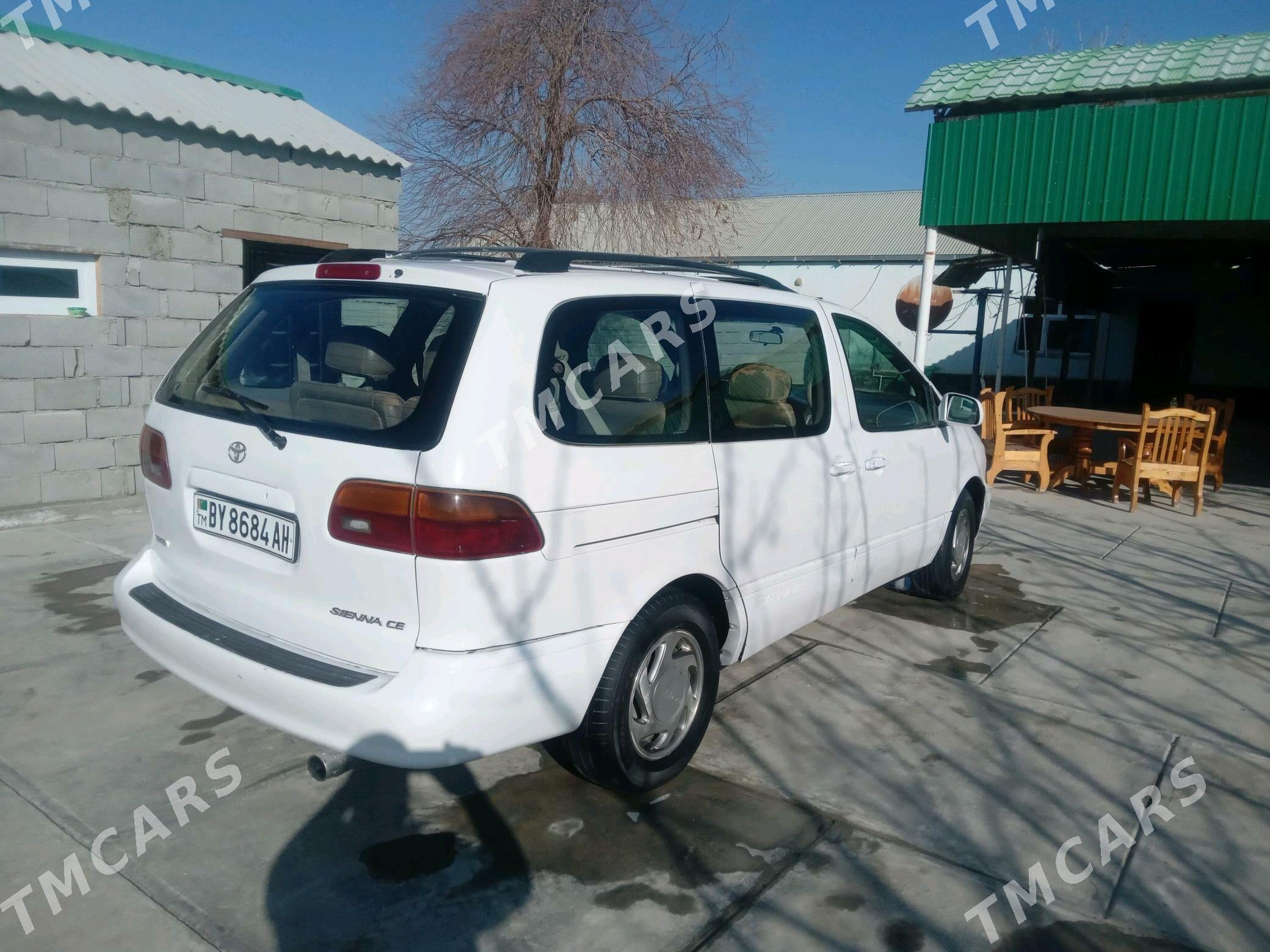 Toyota Sienna 2000 - 115 000 TMT - Gökdepe - img 2