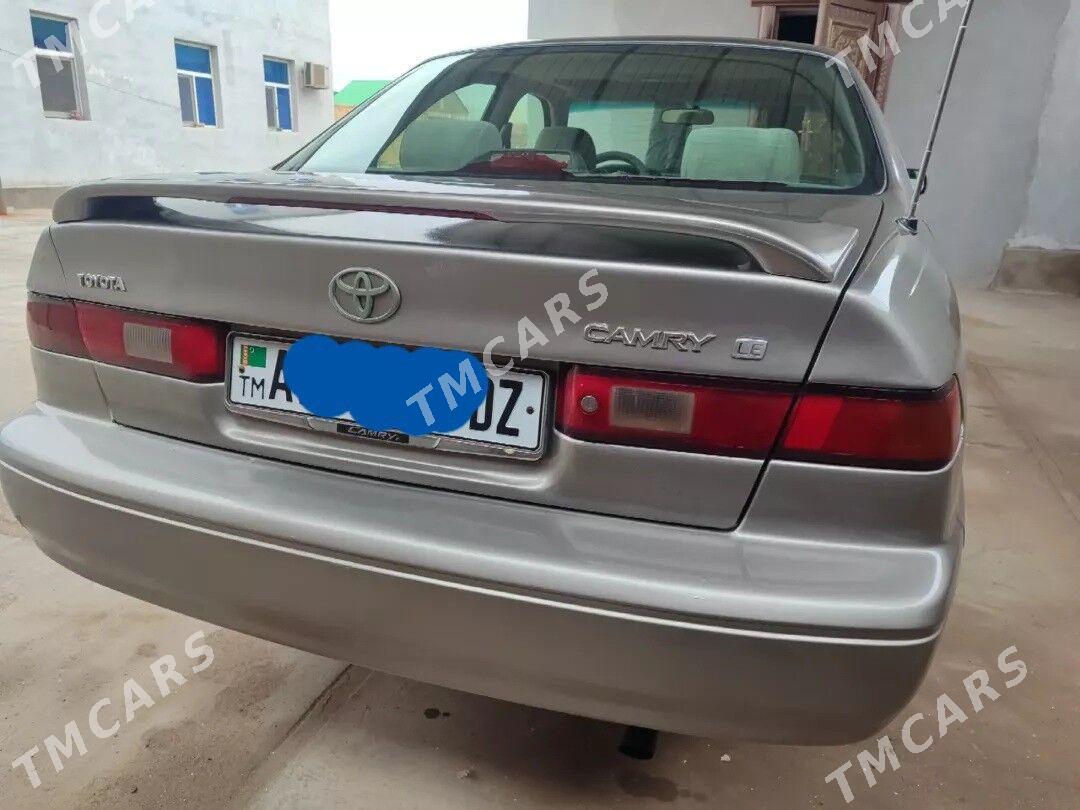 Toyota Camry 1998 - 125 000 TMT - Türkmenbaşy etr. - img 4