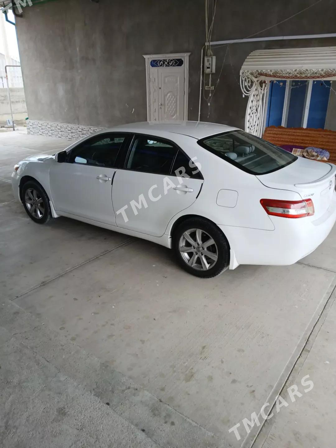 Toyota Camry 2010 - 160 000 TMT - Гёкдепе - img 2