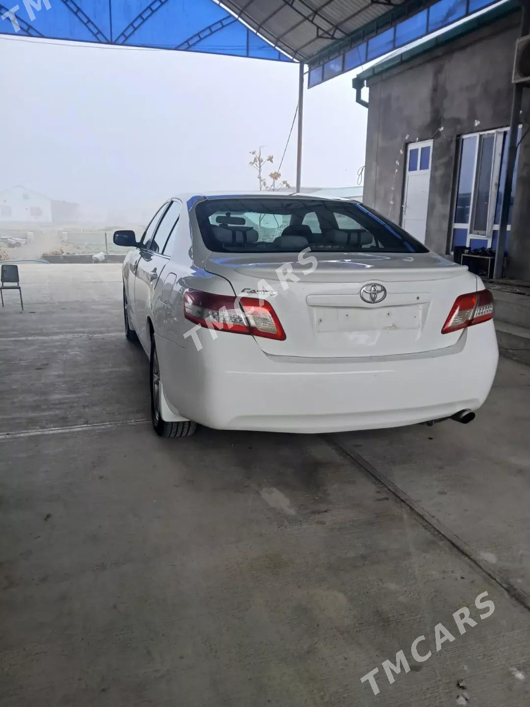 Toyota Camry 2010 - 160 000 TMT - Гёкдепе - img 3