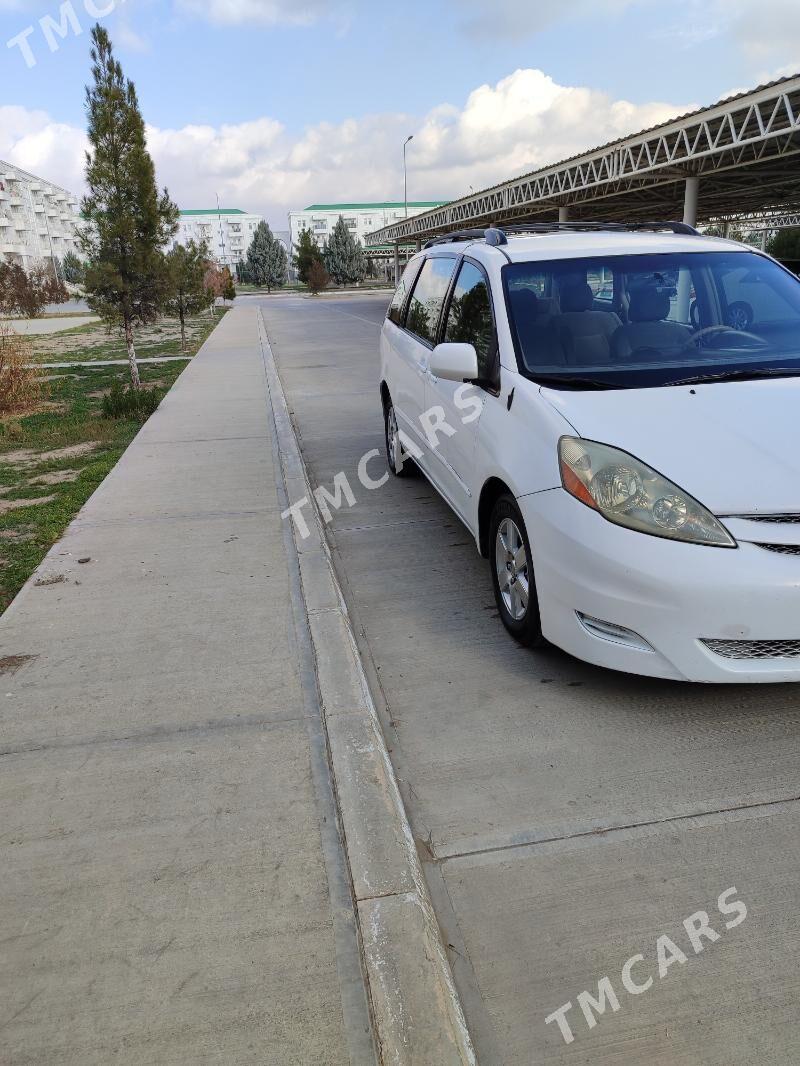 Toyota Sienna 2006 - 160 000 TMT - Köşi - img 3