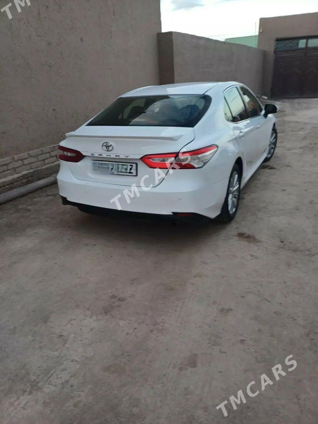 Toyota Camry 2018 - 250 000 TMT - етр. Туркменбаши - img 2