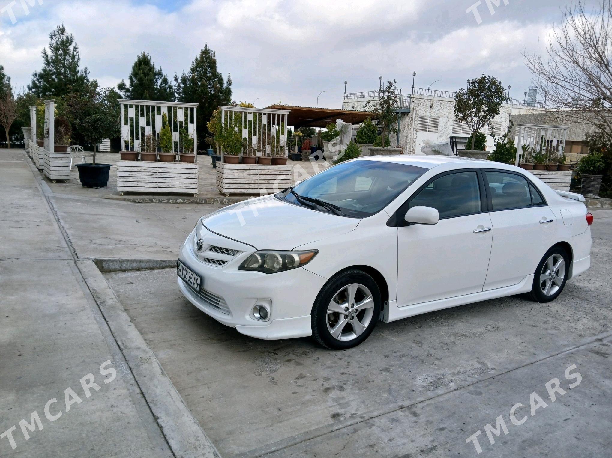 Toyota Corolla 2013 - 153 000 TMT - Гёкдже - img 4