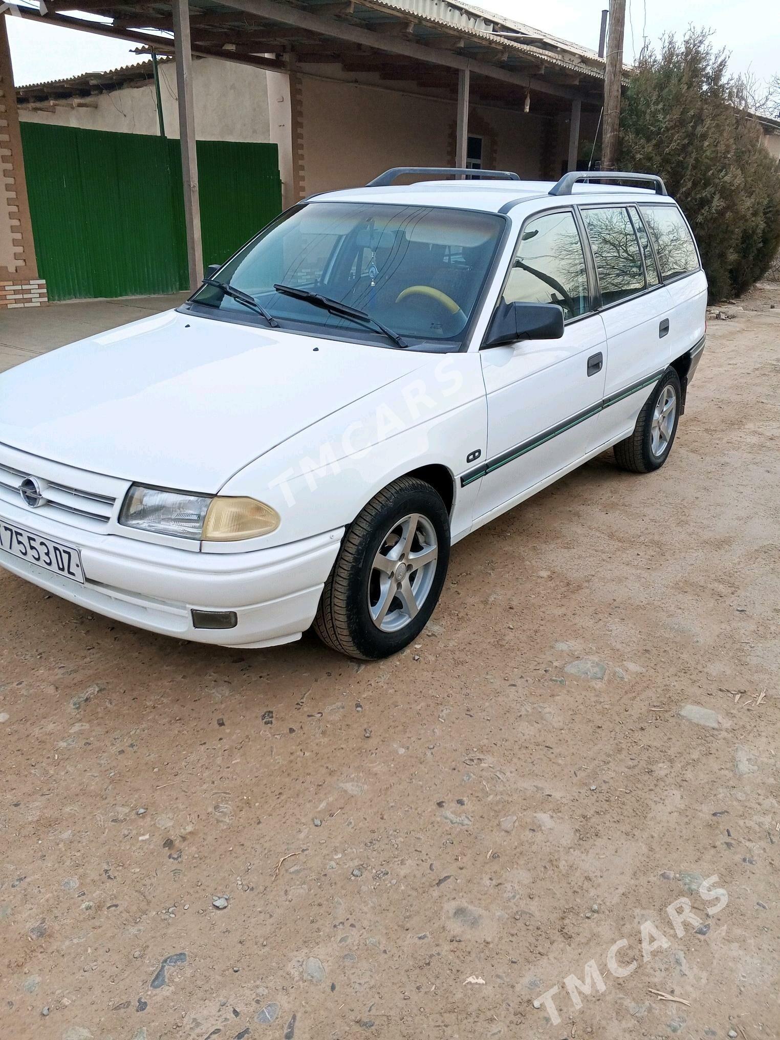 Opel Astra 1993 - 40 000 TMT - Шабатский этрап - img 3