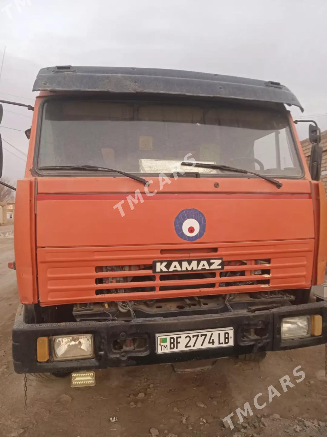 Kamaz 6520 2010 - 240 000 TMT - Керки - img 3