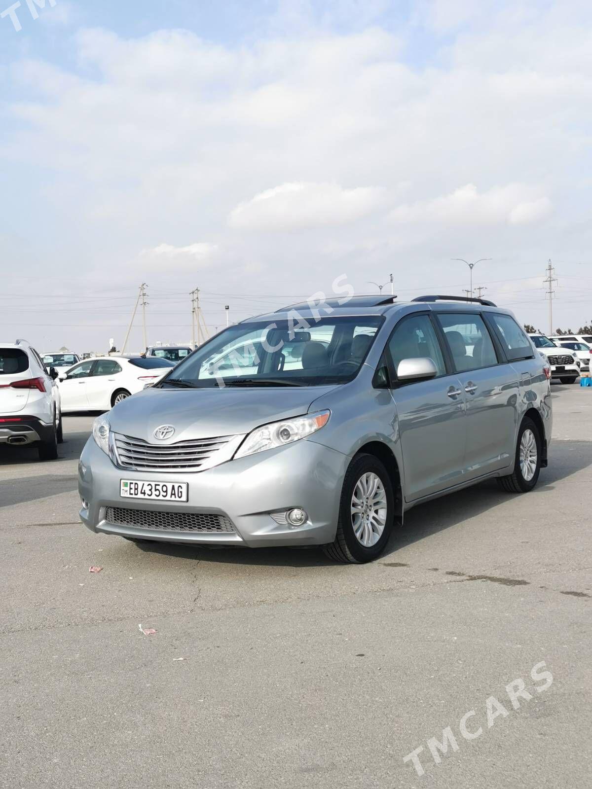 Toyota Sienna 2016 - 340 000 TMT - "Altyn Asyr" Gündogar bazary (Jygyllyk) - img 3