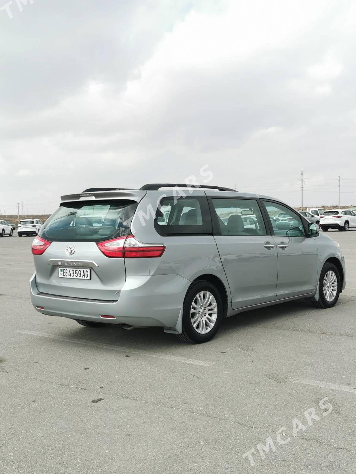 Toyota Sienna 2016 - 340 000 TMT - "Altyn Asyr" Gündogar bazary (Jygyllyk) - img 10