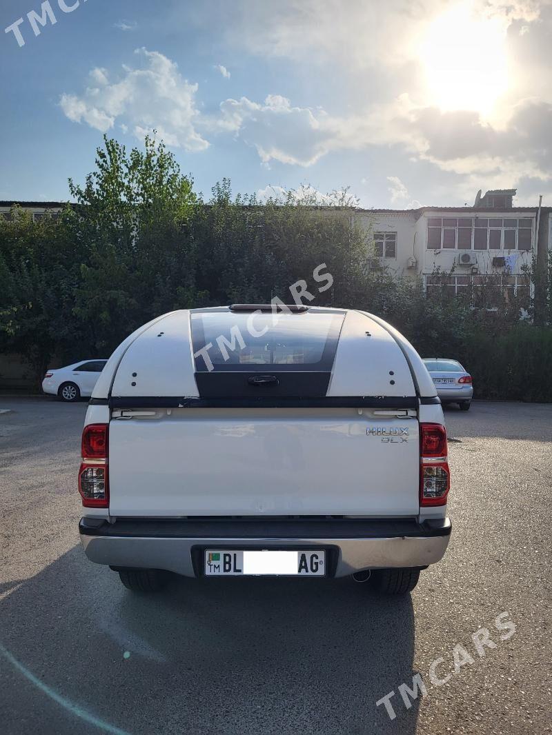 Toyota Hilux 2013 - 350 000 TMT - Aşgabat - img 6