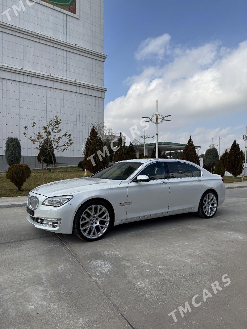 BMW 730 2013 - 360 000 TMT - Кëши - img 2