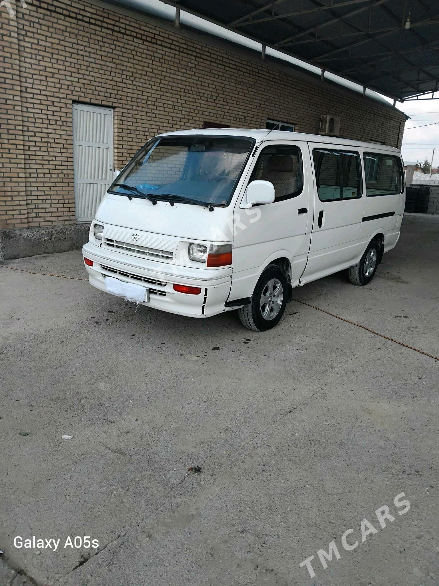 Toyota Hiace 1997 - 86 000 TMT - Гёкдепе - img 3