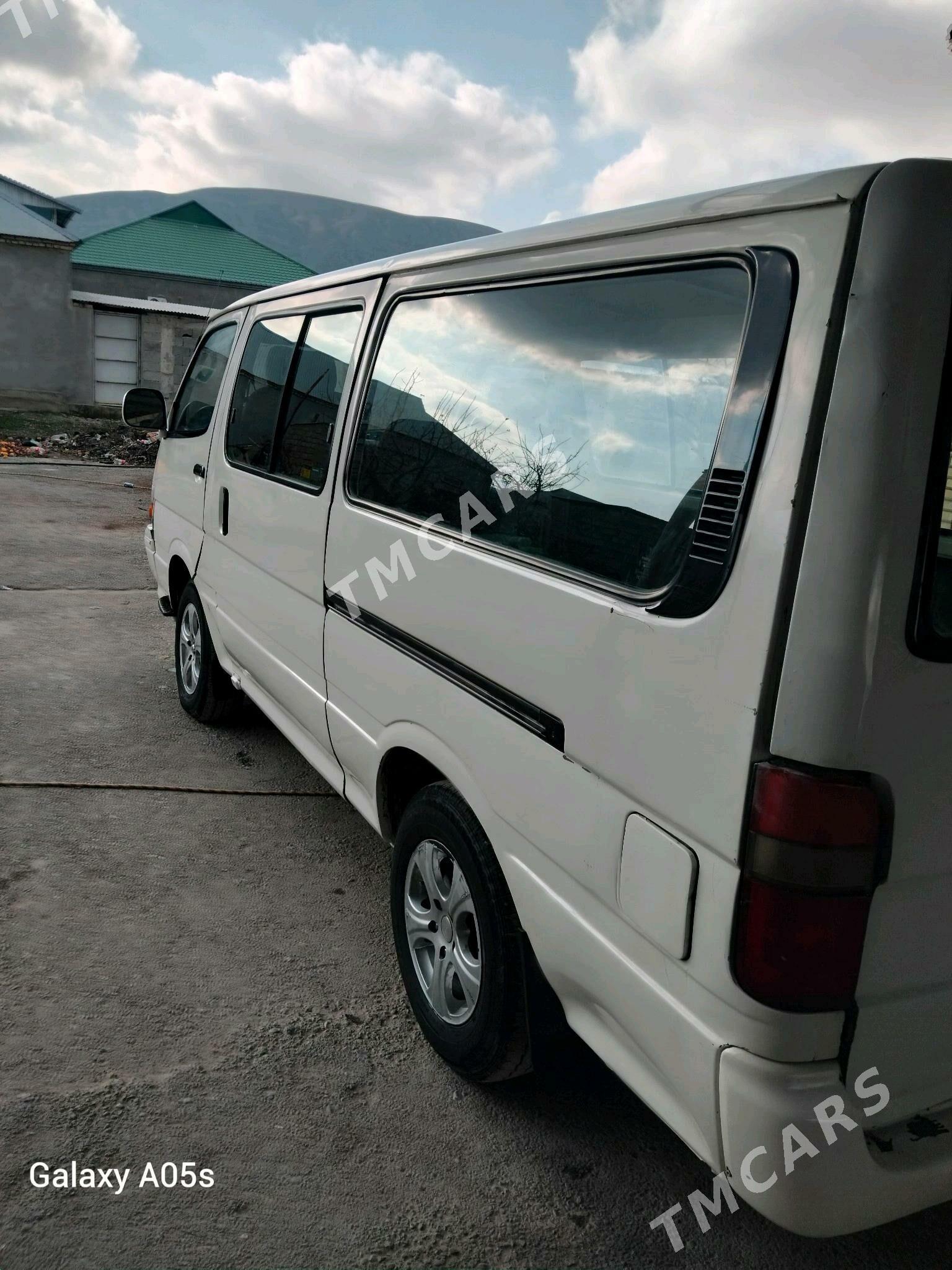 Toyota Hiace 1997 - 86 000 TMT - Гёкдепе - img 4