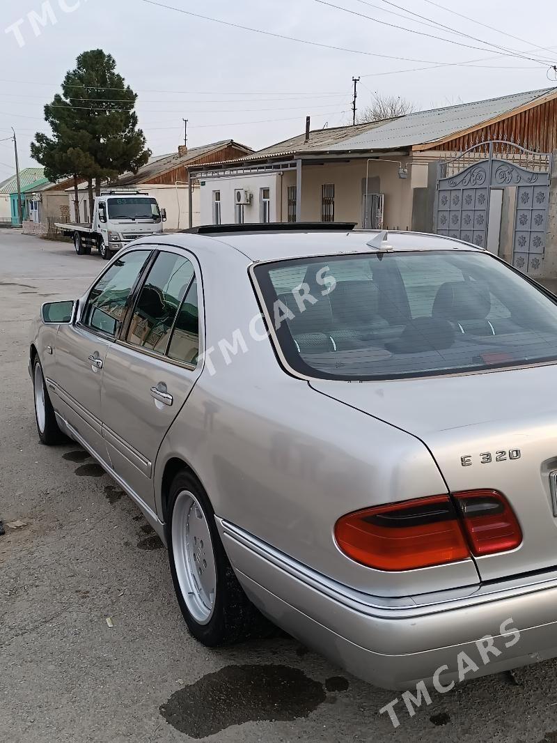 Mercedes-Benz E320 1996 - 66 000 TMT - Aşgabat - img 2