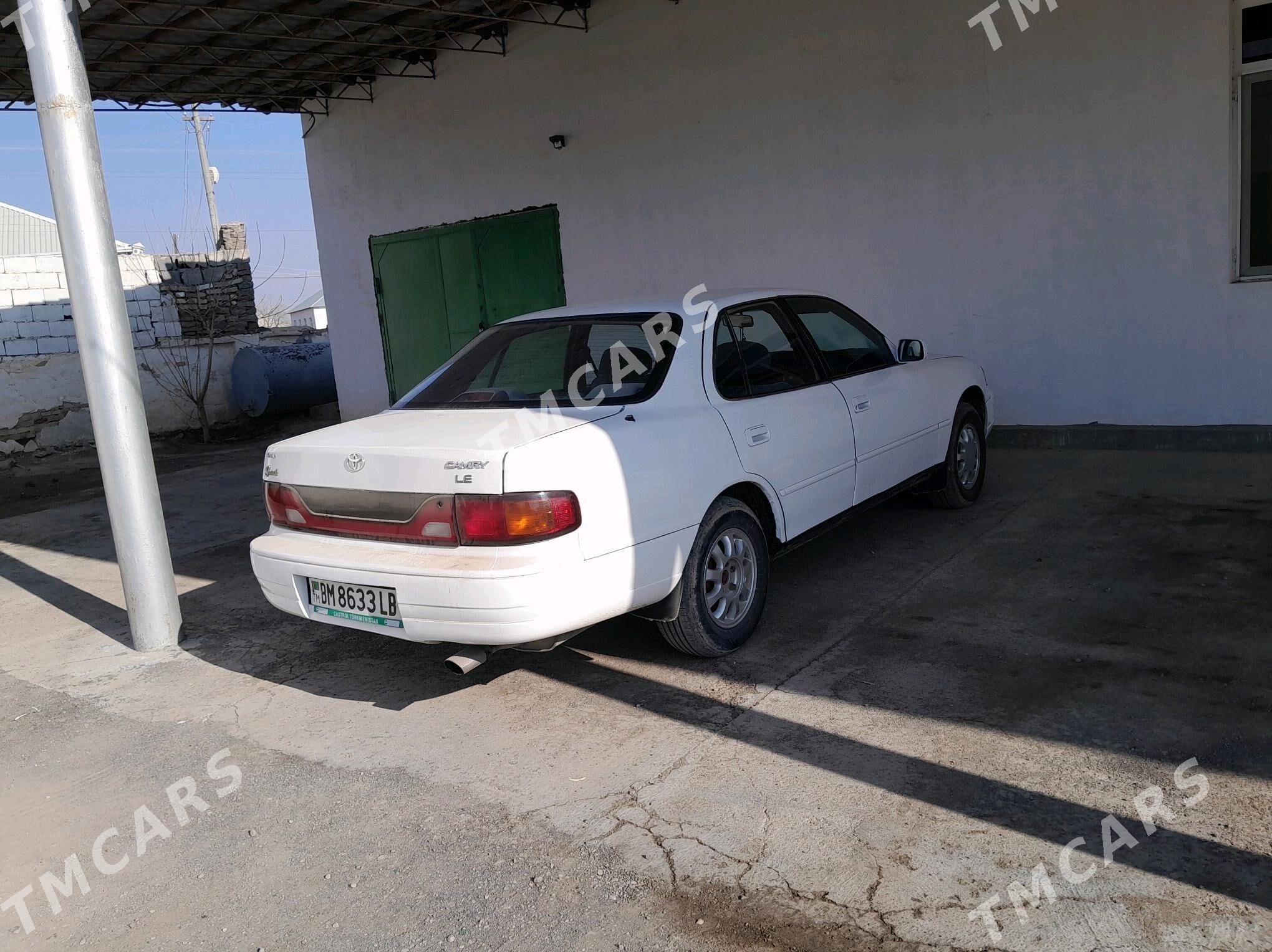 Toyota Camry 1992 - 70 000 TMT - Койтендаг - img 2