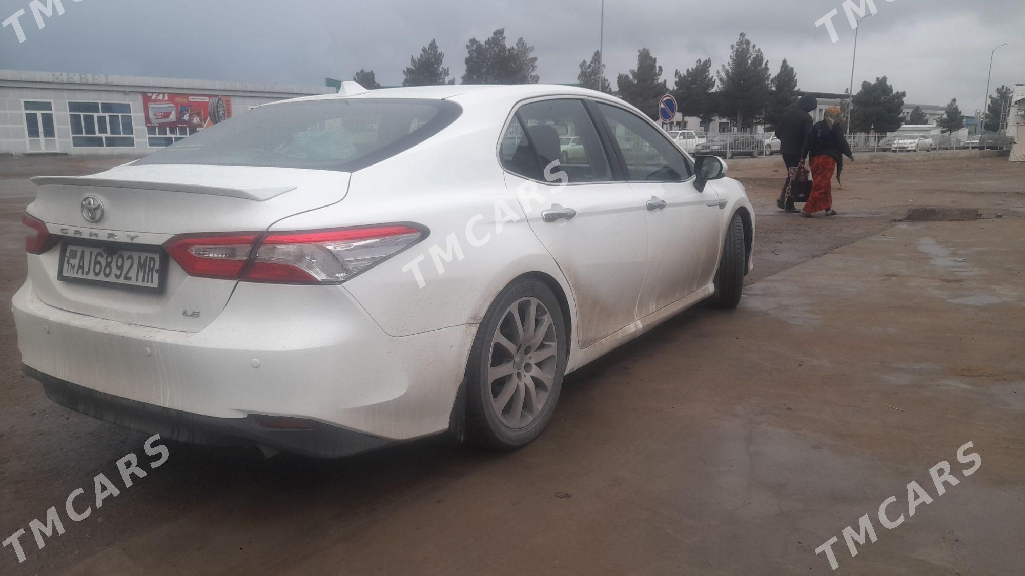 Toyota Camry 2019 - 235 000 TMT - Sakarçäge - img 3