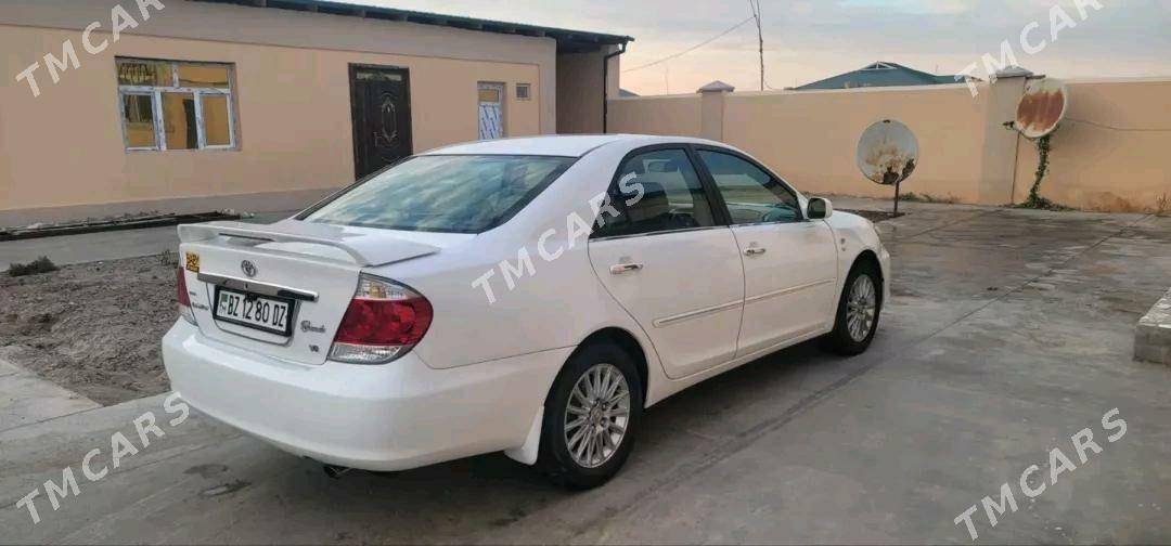 Toyota Camry 2004 - 140 000 TMT - Дашогуз - img 2