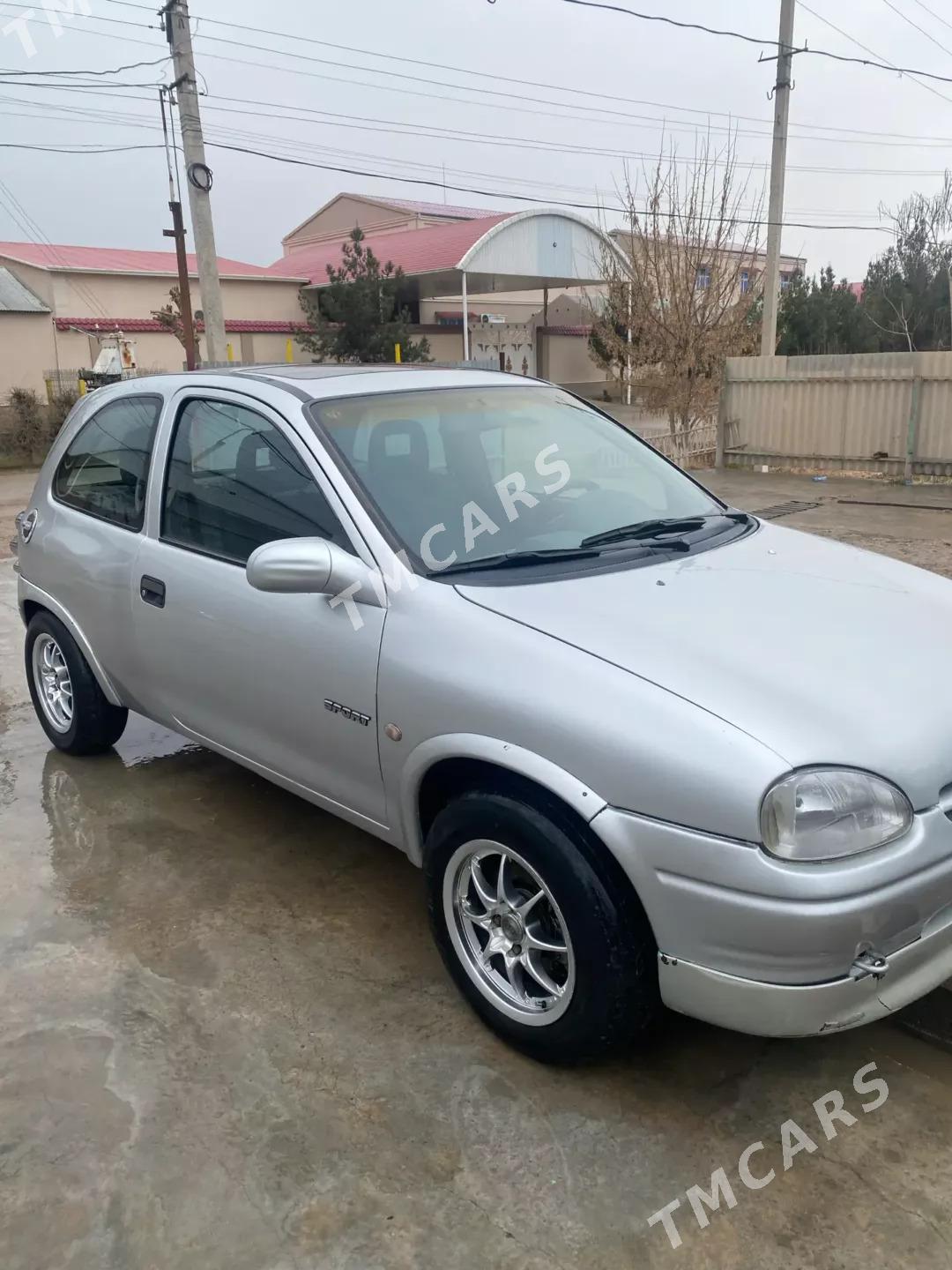 Opel Corsa 1995 - 27 000 TMT - Wekilbazar - img 3