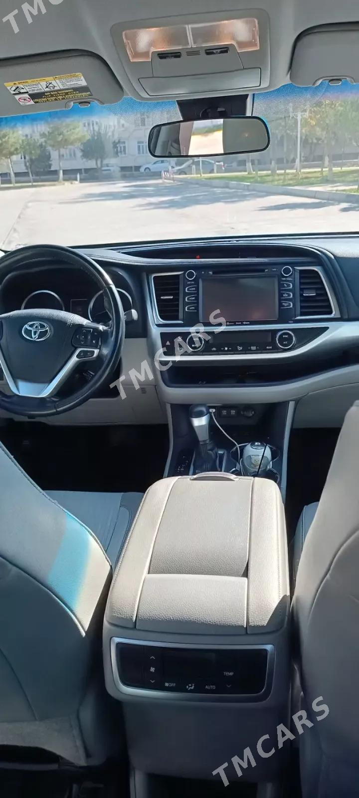 Toyota Highlander 2019 - 400 000 TMT - Мары - img 2