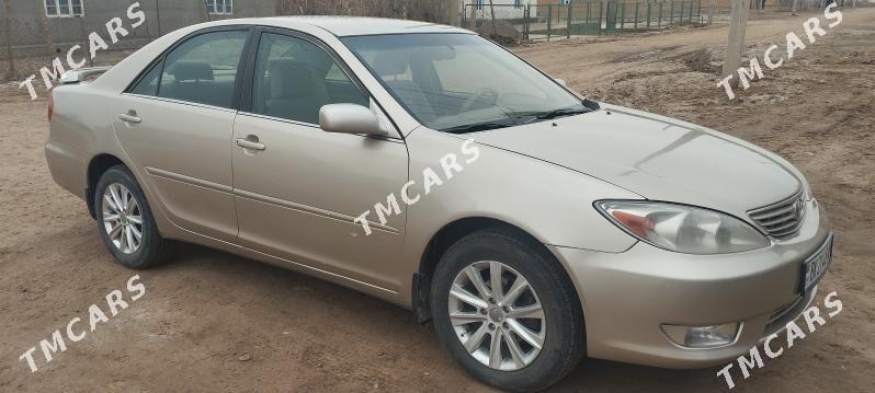 Toyota Camry 2004 - 124 000 TMT - Теджен - img 4