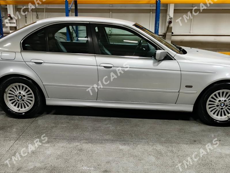 BMW E39 2002 - 120 000 TMT - Туркменбаши - img 8