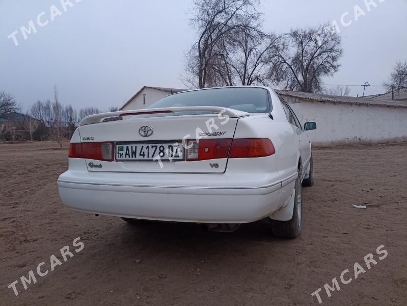 Toyota Camry 2000 - 140 000 TMT - Кёнеургенч - img 4