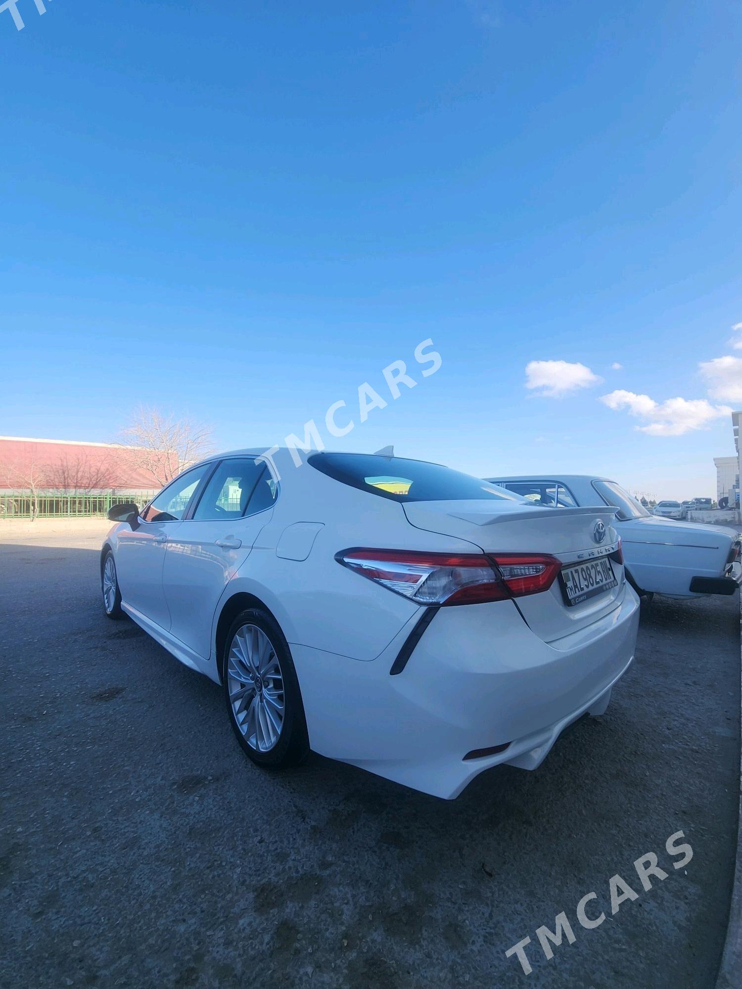 Toyota Camry 2019 - 300 000 TMT - Balkanabat - img 4