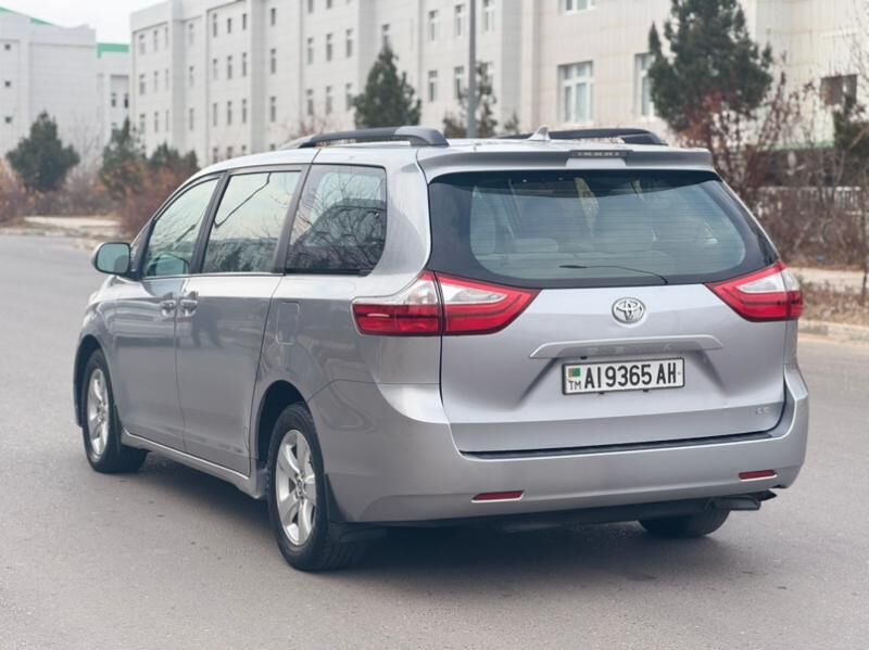 Toyota Sienna 2018 - 335 000 TMT - Aşgabat - img 8